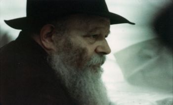 י"א ניסן תשל"ב | גלריה